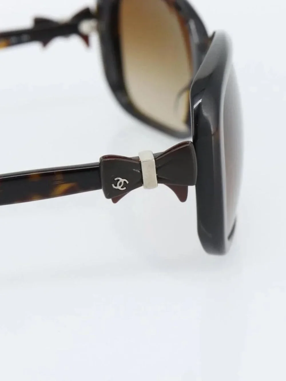 CHANEL Tortoise Pattern Sunglasses plastic Brown CC Auth 180941